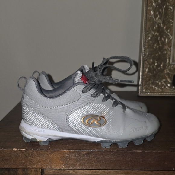 Rawlings Gray Turf Shoes with Gold Accent - Picture 1 of 6